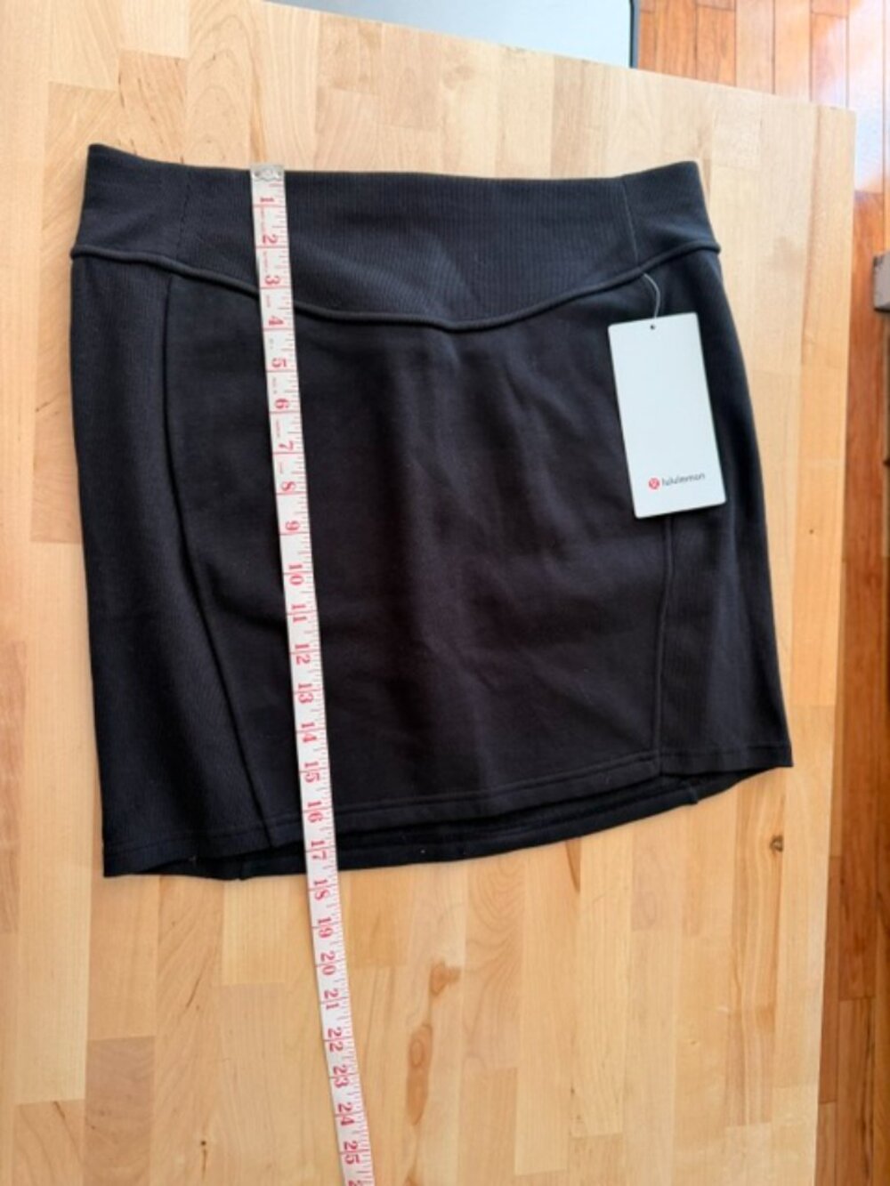 Lululemon Scuba High-Rise Mini Skirt – Black – Size Large – NWT - Picture 8 of 8